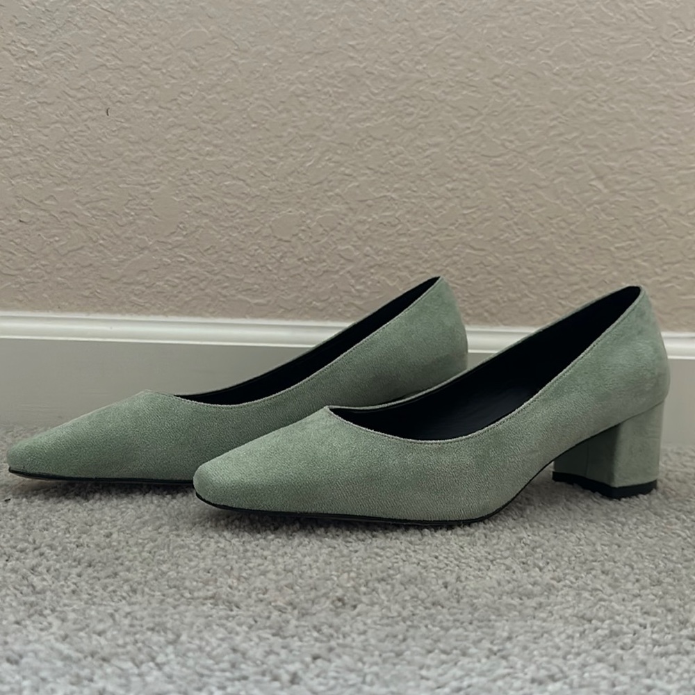 Castamere Women Chunky Block Mid Heel